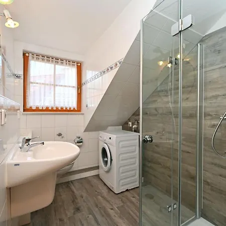 Freesenbruch Reihenhaus 5c - Hummer 別荘 ツィングシュト